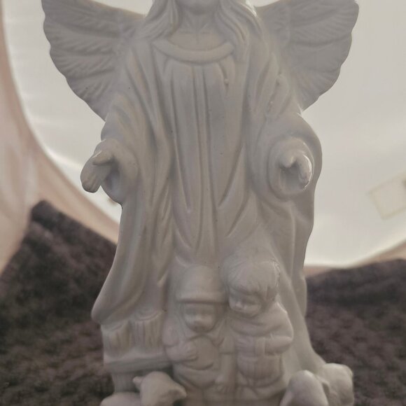 Guardian Angel Watching Over Children Figurine Porcelain Figurine - Picture 1 of 5